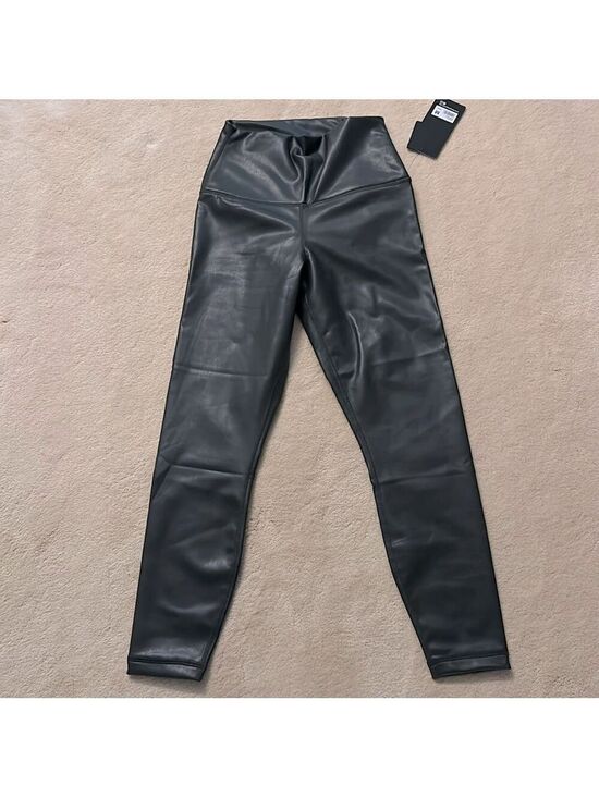 90 Degree By Reflex Pants - 90 Degrees leatherette leggings in deep Forest green
